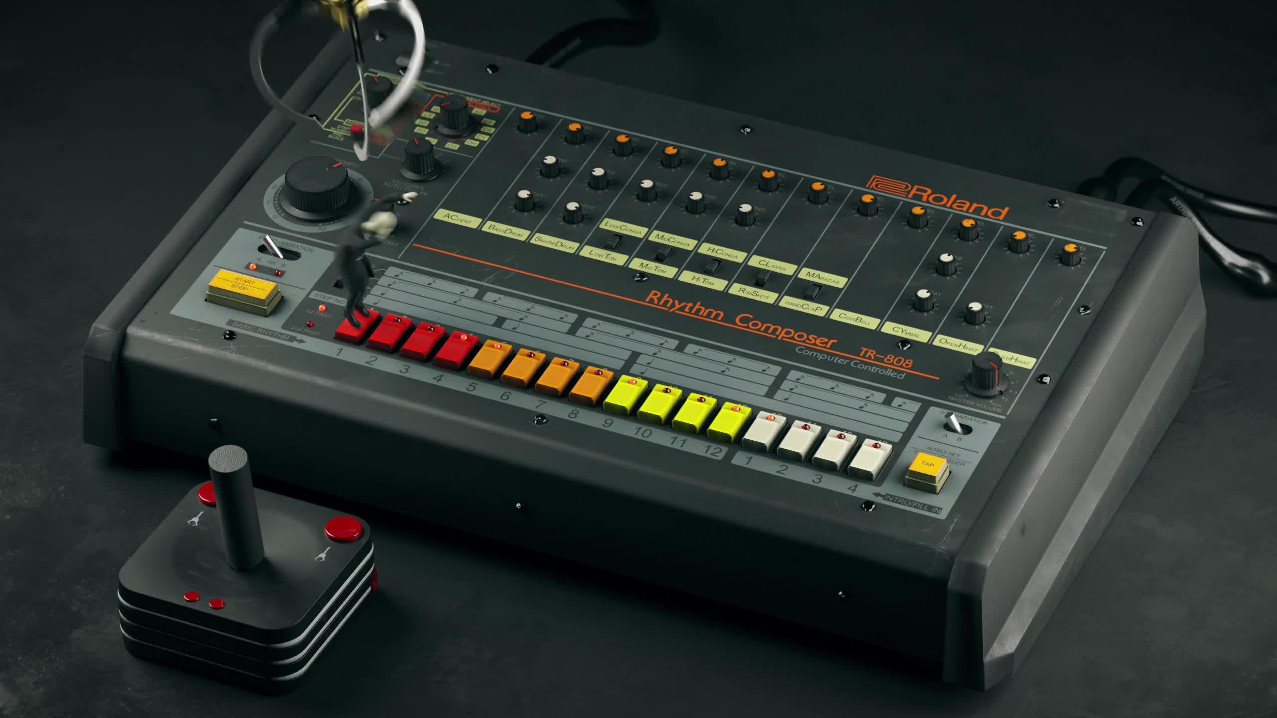 TR808