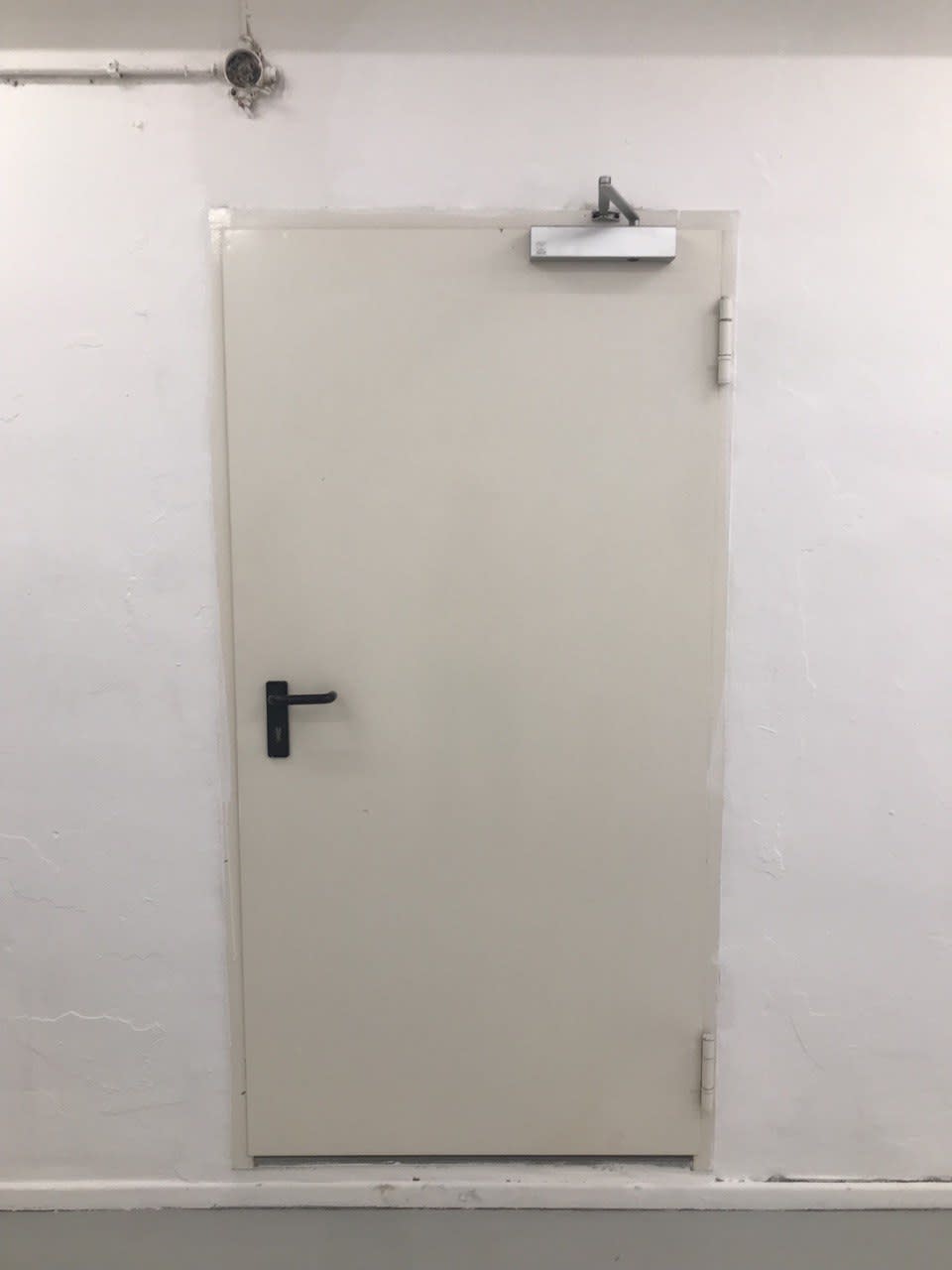 WHITE DOOR