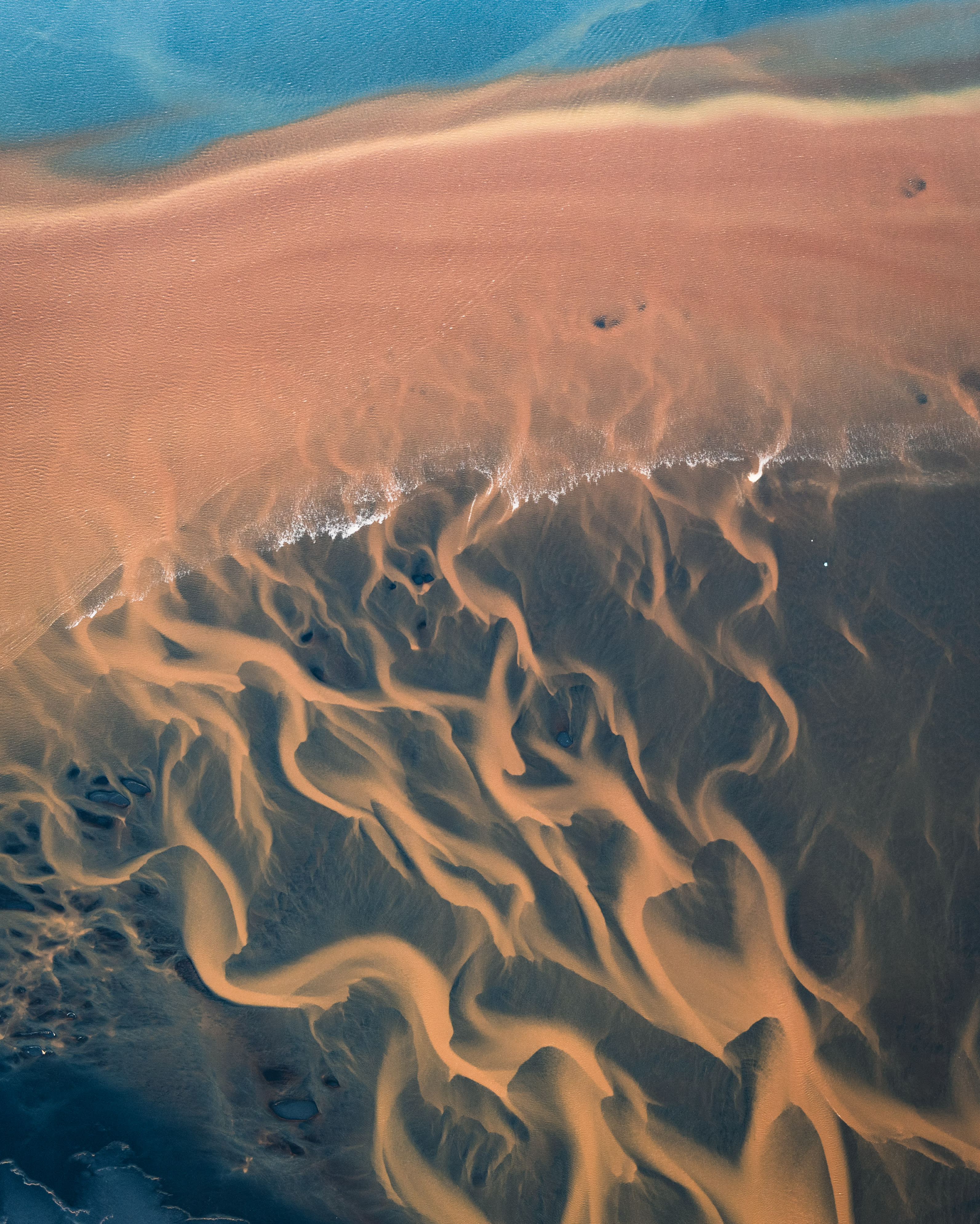 The plumes of sand